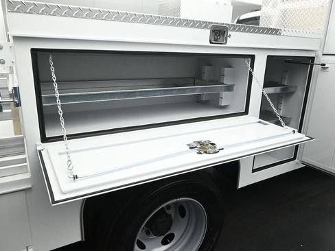 New 2026 Ford F600 2WD Regular Cab Super Duty w/ XL Chrome Package image 30