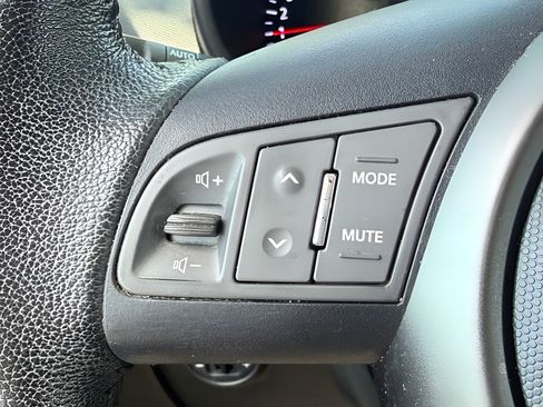Used 2012 Kia Soul + w/ Audio Pkg FWD image 13