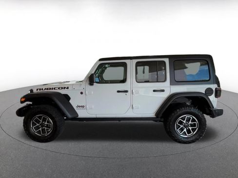 Used 2025 Jeep Wrangler Unlimited Rubicon AWD/4WD image 8