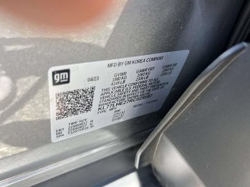 Used 2024 Chevrolet Trax LT w/ Driver Confidence Package FWD image 19