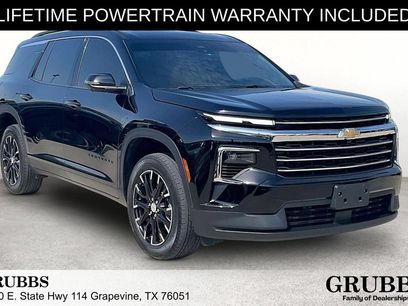 Used 2025 Chevrolet Traverse LT w/ Sun and Wheel Package