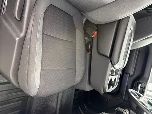 Used 2022 GMC Sierra 2500 Pro w/ Fleet Convenience Package image 18