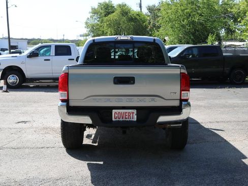 Used 2016 Toyota Tacoma SR5 w/ SR5 Appearance Package (SN) RWD image 4