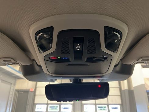 Certified 2025 Subaru Legacy Limited image 26