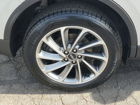 Certified 2023 Lincoln Corsair Standard w/ Equipment Group 101A image 7