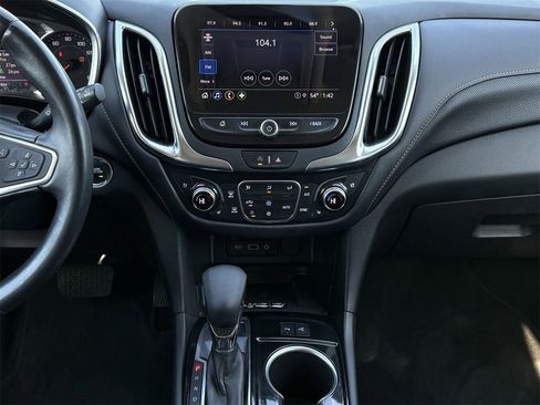 Certified 2022 Chevrolet Equinox Premier image 13