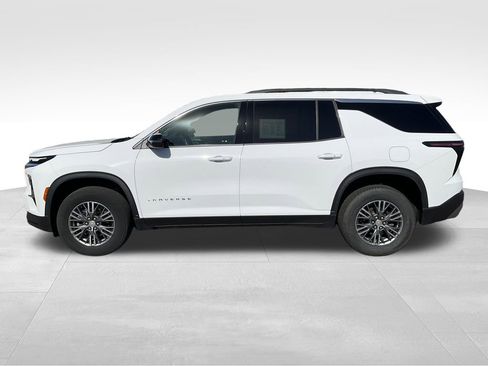 Used 2025 Chevrolet Traverse LT AWD/4WD image 36