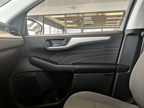 Used 2022 Ford Escape SE w/ Convenience Package image 22