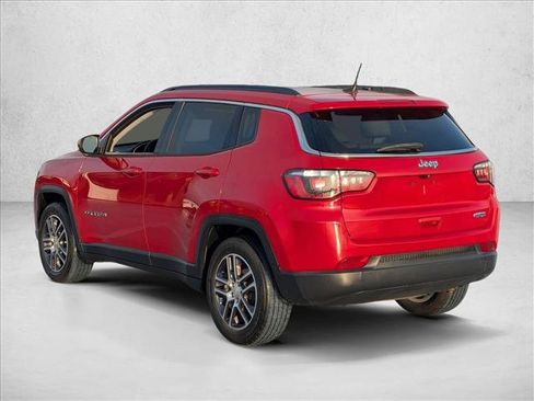 Used 2019 Jeep Compass Latitude FWD image 8