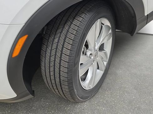 Used 2024 Buick Encore GX Preferred FWD image 28