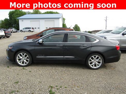 Used 2019 Chevrolet Impala Premier FWD image 2