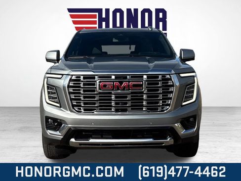 Used 2025 GMC Yukon Denali image 8
