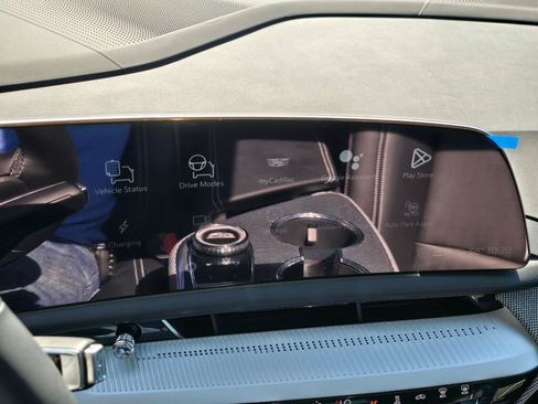 New 2026 Cadillac Optiq Luxury 2 AWD/4WD image 42