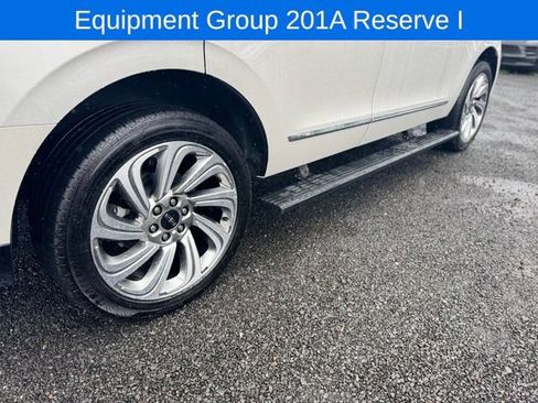 Certified 2024 Lincoln Navigator Reserve AWD/4WD image 13