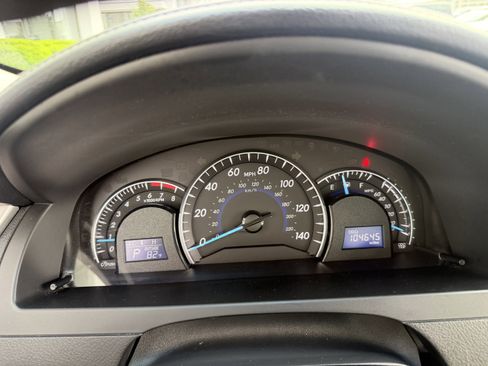 Used 2012 Toyota Camry XLE FWD image 31