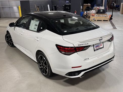 New 2025 Nissan Sentra SR image 17