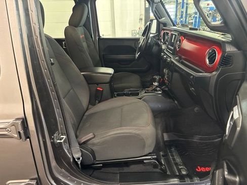 Used 2019 Jeep Wrangler Unlimited Rubicon w/ LED Lighting Group AWD/4WD image 50
