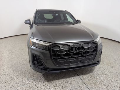 New 2025 Audi SQ7 Prestige