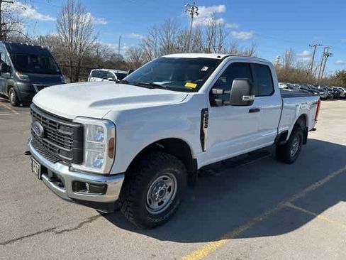 Used 2024 Ford F250 XL w/ XL Off-Road Package image 2