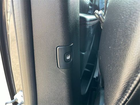 Used 2018 Dodge Grand Caravan GT image 29