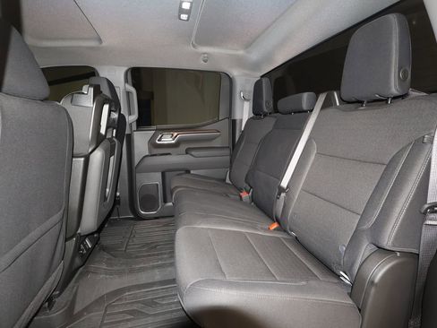 Used 2026 Chevrolet Silverado 1500 LT image 24