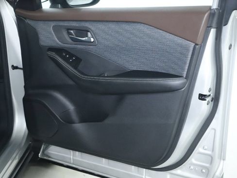 Certified 2023 Nissan Rogue SV AWD/4WD image 33