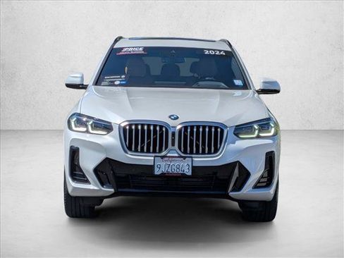 Used 2024 BMW X3 xDrive30i w/ Premium Package AWD/4WD image 2
