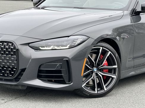 Used 2023 BMW M440i Convertible w/ Premium Package image 38