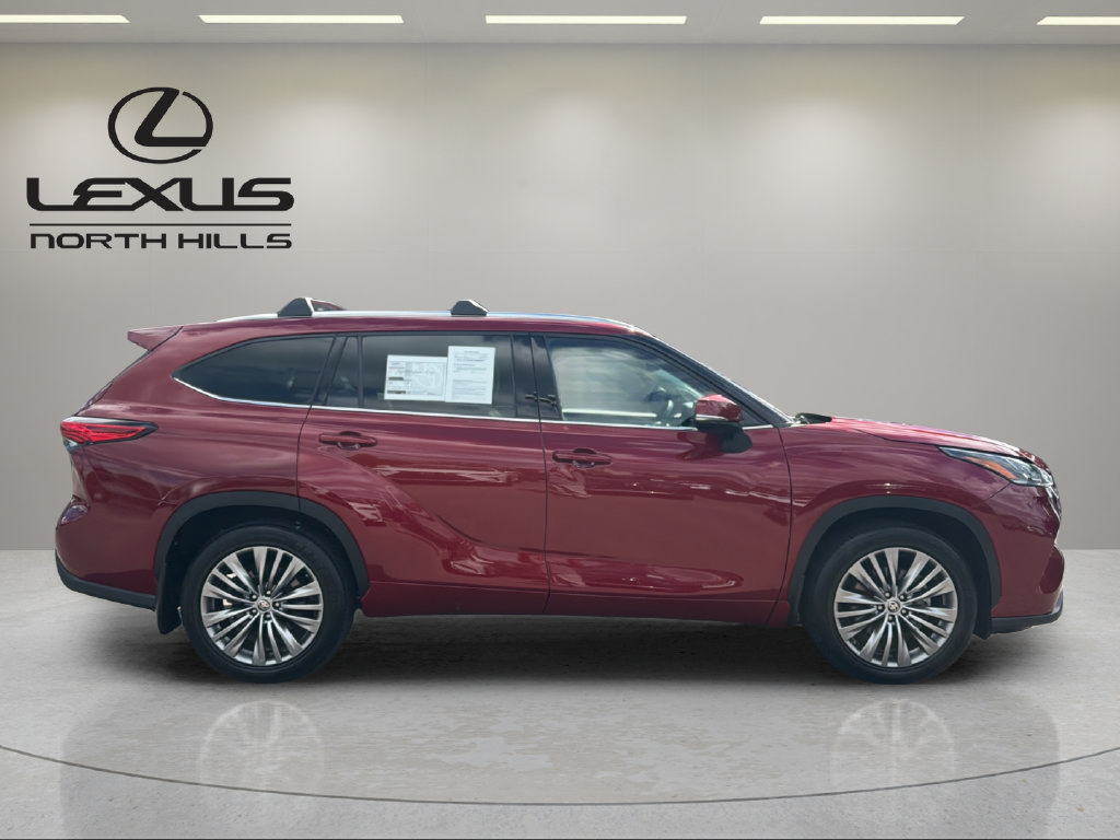 Used 2021 Toyota Highlander Platinum AWD/4WD image 5