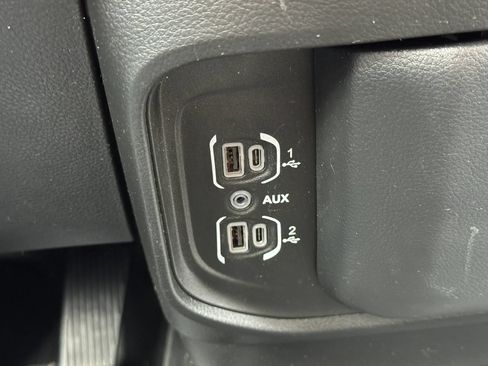 Used 2022 RAM 1500 Tradesman AWD/4WD image 35