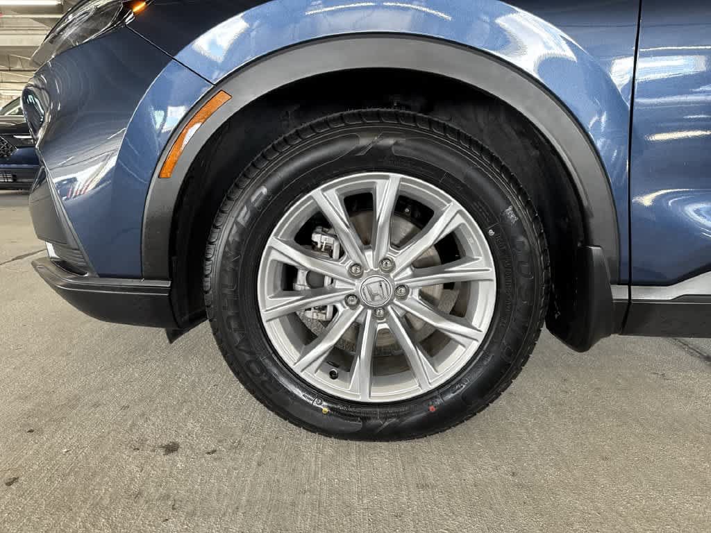 Used 2025 Honda CR-V EX image 10