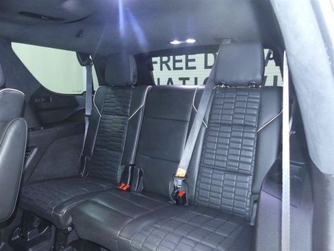 Used 2021 Cadillac Escalade Premium Luxury Platinum AWD/4WD image 22