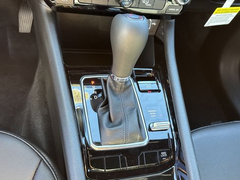 New 2026 Jeep Compass Latitude image 35