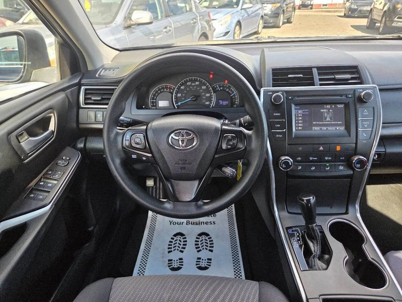 Used 2015 Toyota Camry LE FWD image 49