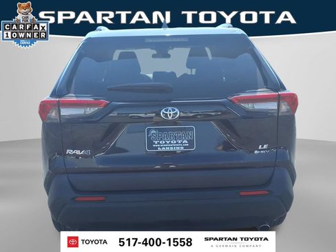 Used 2025 Toyota RAV4 LE AWD/4WD image 7