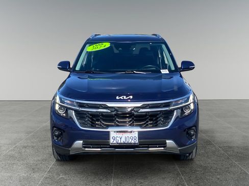 Used 2024 Kia Seltos EX FWD image 8