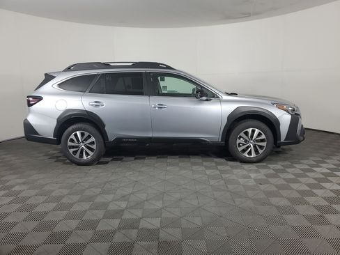 New 2025 Subaru Outback Premium image 3