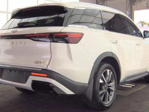 Certified 2023 INFINITI QX60 Luxe w/ Performance Audio Package AWD/4WD image 5