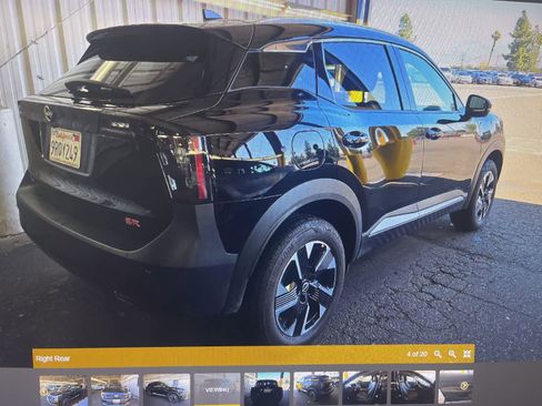 Used 2025 Nissan Kicks SR image 3