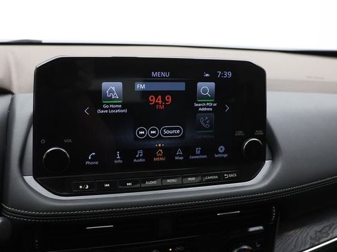 Used 2023 Nissan Rogue Platinum w/ Platinum Premium Package image 24