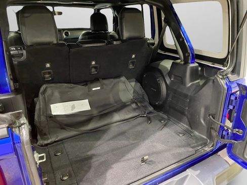 Used 2020 Jeep Wrangler Unlimited Sahara AWD/4WD image 24