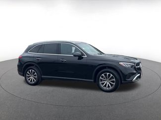 Used 2024 Mercedes-Benz GLC 300 video 2