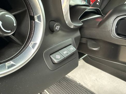 Used 2018 Chevrolet Camaro SS RWD image 21