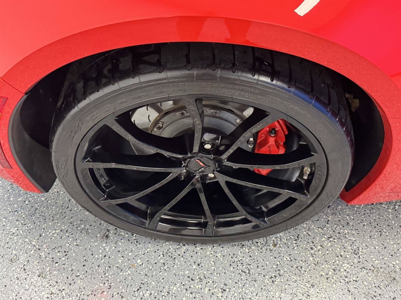 Used 2019 Chevrolet Corvette Grand Sport w/ Carbon Flash Badge Package RWD image 31