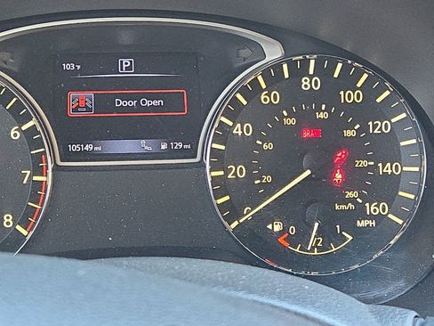 Used 2017 Nissan Altima 2.5 SV FWD image 11
