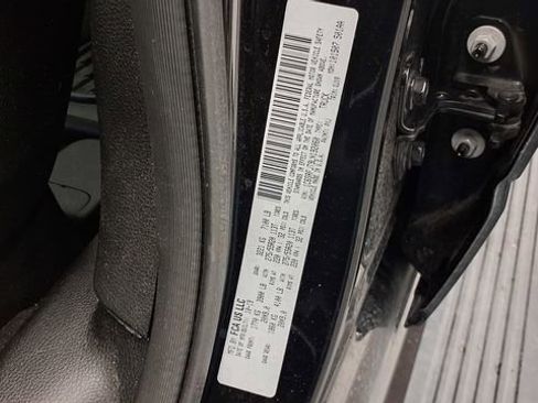 Used 2020 RAM 1500 Laramie w/ Sport Appearance Package image 33