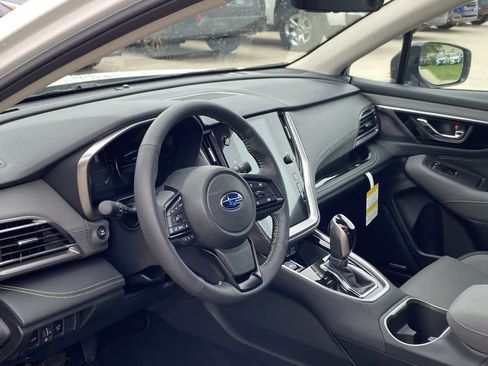 Used 2025 Subaru Outback Onyx Edition image 2