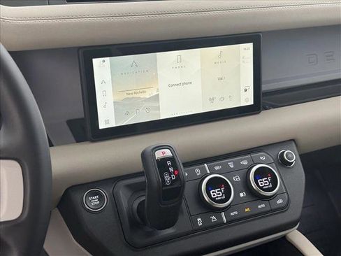 New 2024 Land Rover Defender 110 X-Dynamic SE image 12