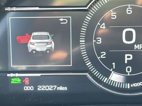Used 2022 Toyota GR86 RWD image 13