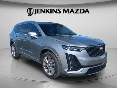 Used 2023 Cadillac XT6 Premium Luxury w/ Technology Package image 7